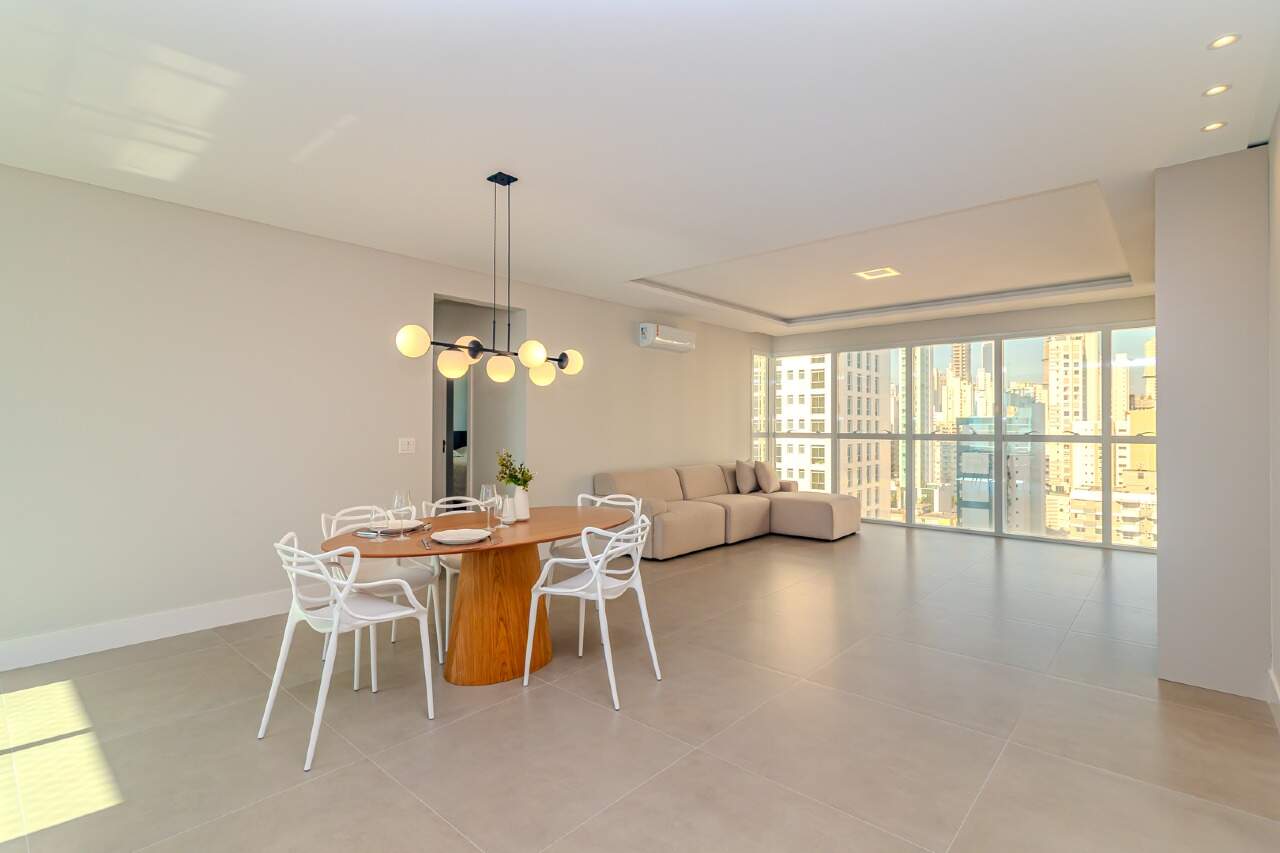 Apartamento de 3 quartos, 135m² no bairro Centro, em Balneário Camboriú | Eu Corretor