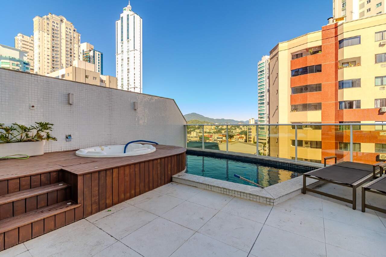 Apartamento de 3 quartos, 212m² no bairro Centro, em Balneário Camboriú | Eu Corretor