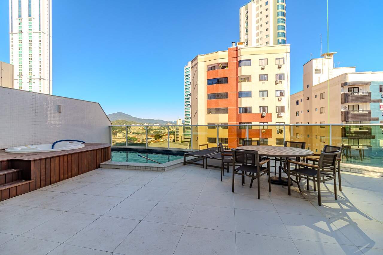 Apartamento de 3 quartos, 212m² no bairro Centro, em Balneário Camboriú | Eu Corretor