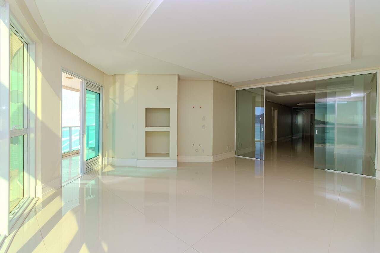 Apartamento de 3 quartos, 198m² no bairro Centro, em Balneário Camboriú | Eu Corretor
