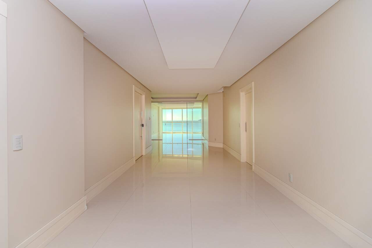 Apartamento de 3 quartos, 198m² no bairro Centro, em Balneário Camboriú | Eu Corretor