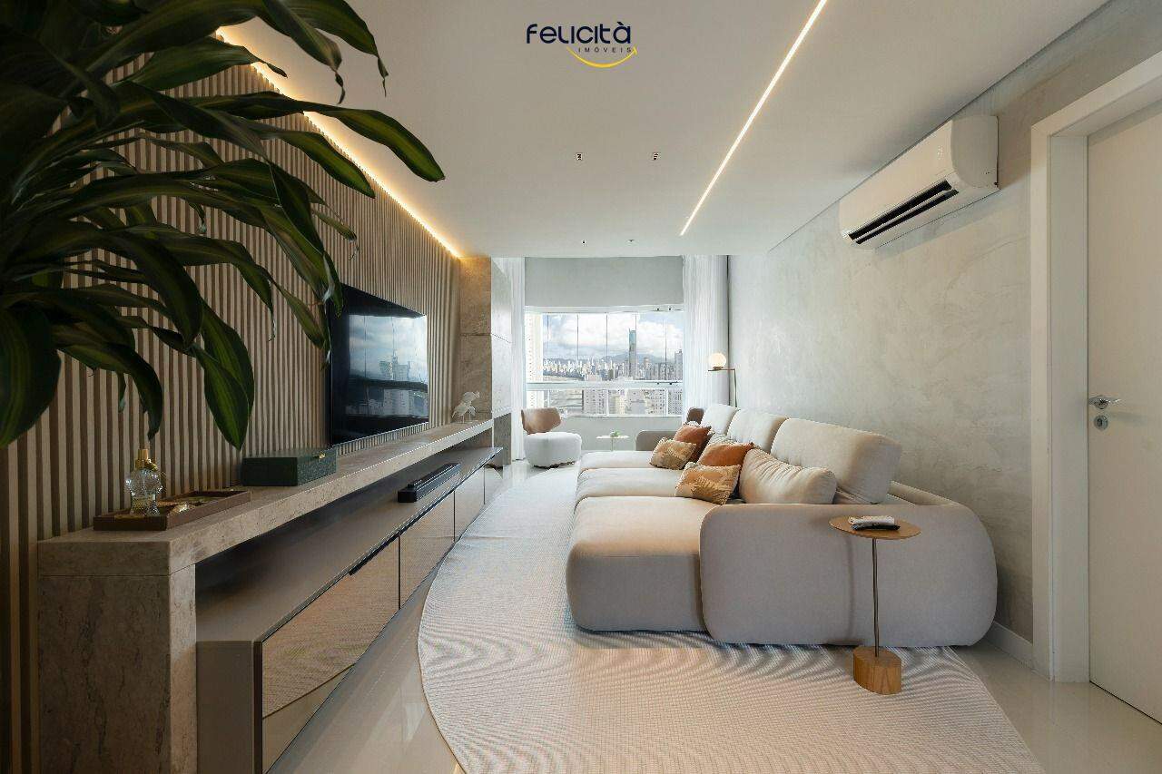 Cobertura de 3 quartos, 280m² no bairro Pioneiros, em Balneário Camboriú | Eu Corretor