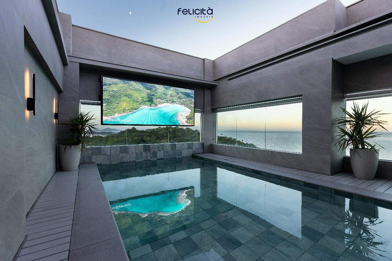 Cobertura de 3 quartos, 280m² no bairro Pioneiros, em Balneário Camboriú | Eu Corretor