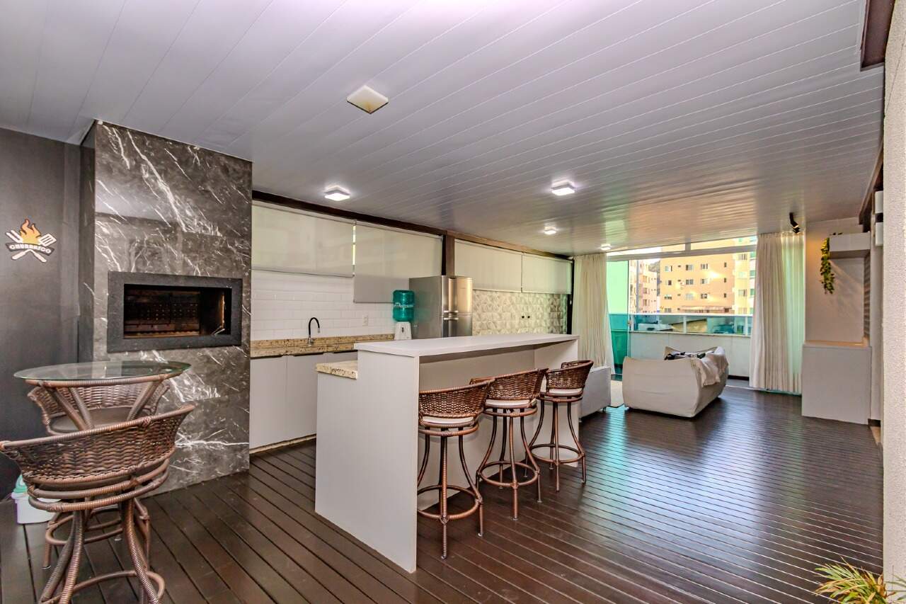Apartamento de 3 quartos, 181m² no bairro Pioneiros, em Balneário Camboriú | Eu Corretor