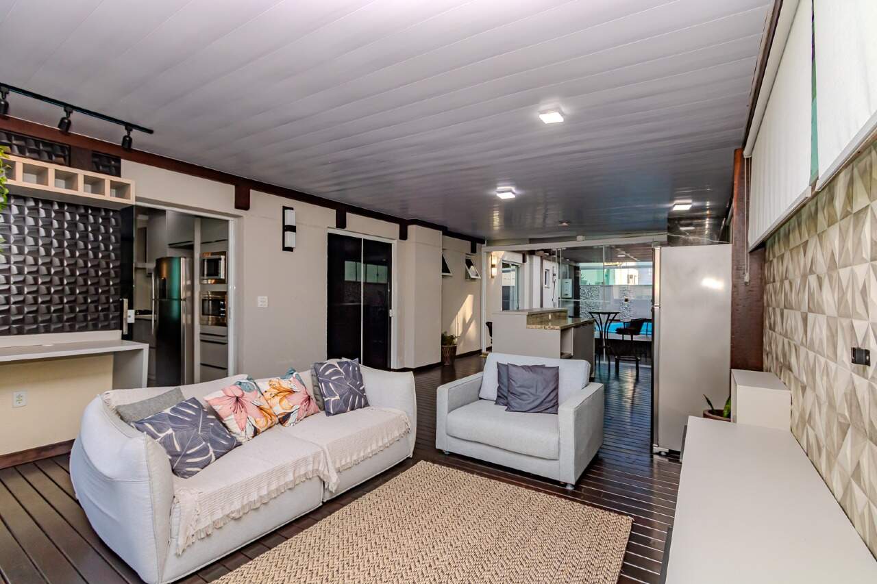 Apartamento de 3 quartos, 181m² no bairro Pioneiros, em Balneário Camboriú | Eu Corretor