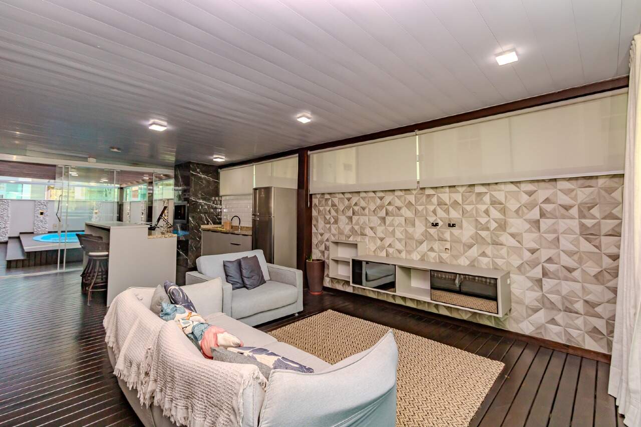 Apartamento de 3 quartos, 181m² no bairro Pioneiros, em Balneário Camboriú | Eu Corretor