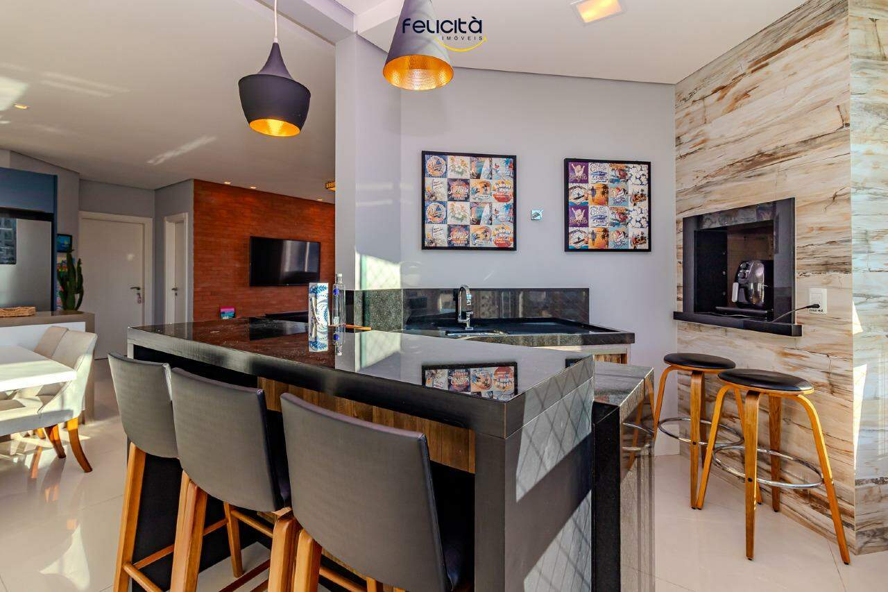 Apartamento de 3 quartos, 135m² no bairro Centro, em Balneário Camboriú | Eu Corretor