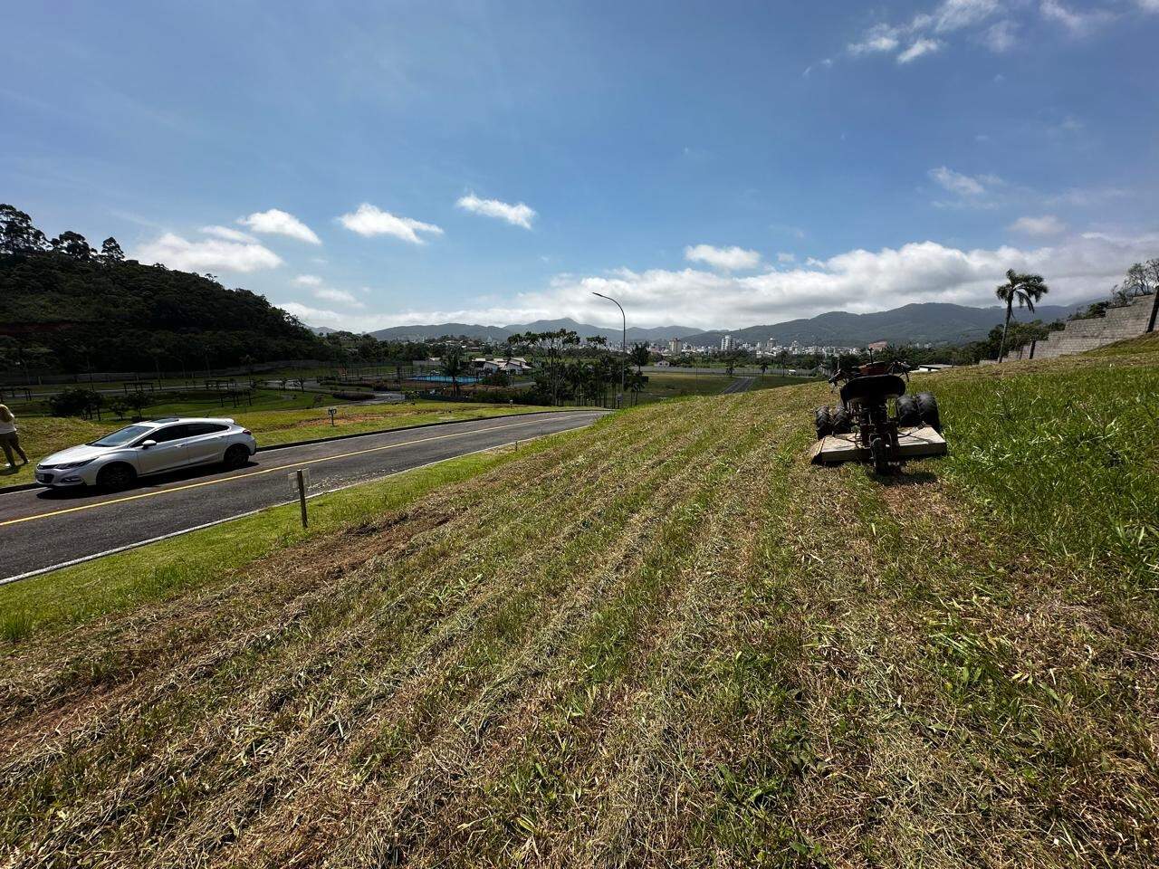Lote/Terreno de 451m² no bairro Centro, em Camboriú | Eu Corretor