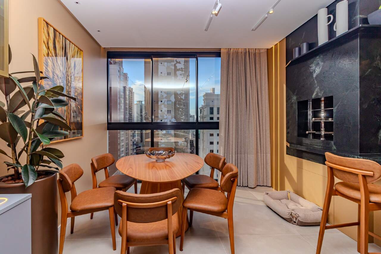 Apartamento de 4 quartos, 136m² no bairro Centro, em Balneário Camboriú | Eu Corretor