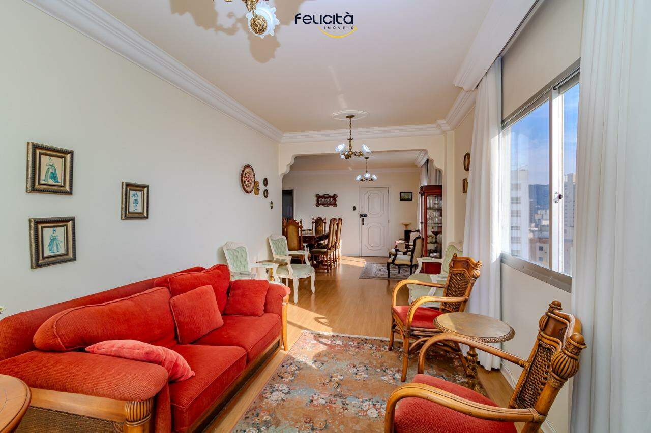 Apartamento de 3 quartos, 140m² no bairro Centro, em Balneário Camboriú | Eu Corretor
