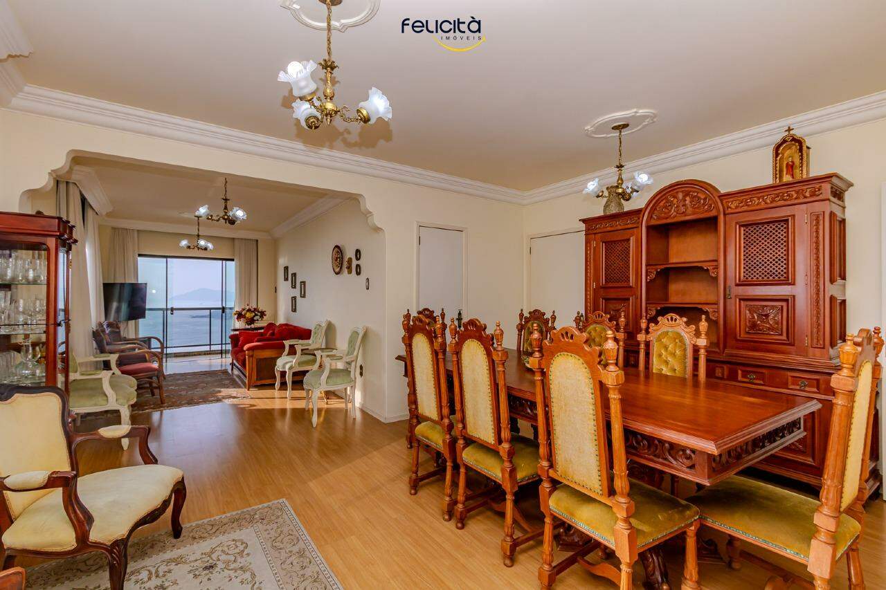 Apartamento de 3 quartos, 140m² no bairro Centro, em Balneário Camboriú | Eu Corretor