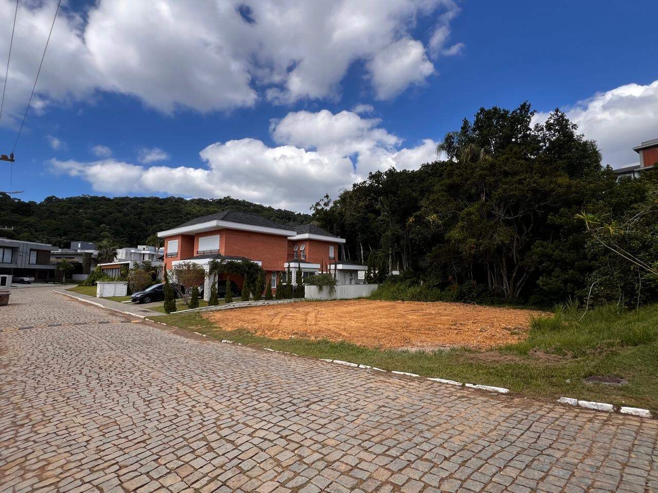 Lote/Terreno de 718m² no bairro Ariribá, em Balneário Camboriú | Eu Corretor