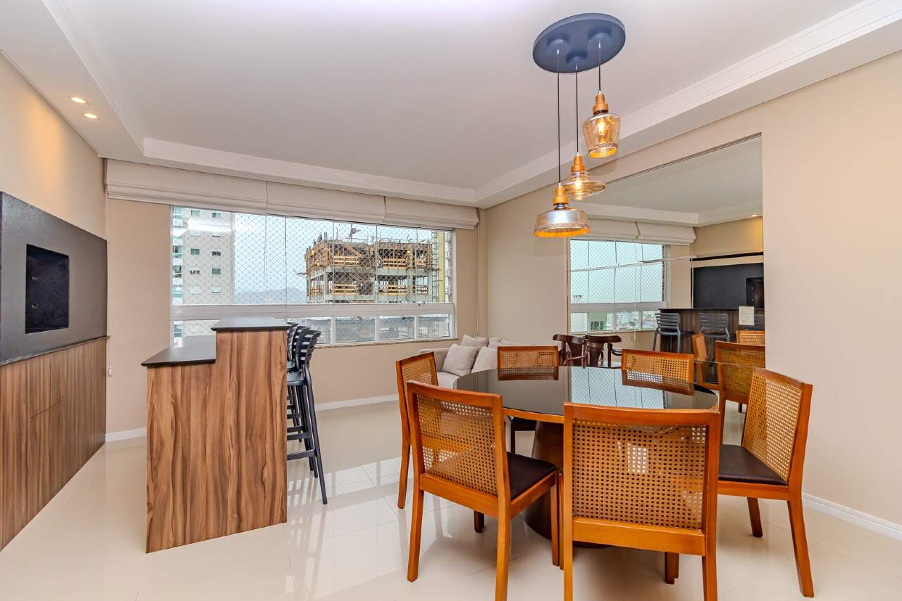 Apartamento de 3 quartos, 110m² no bairro Centro, em Balneário Camboriú | Eu Corretor