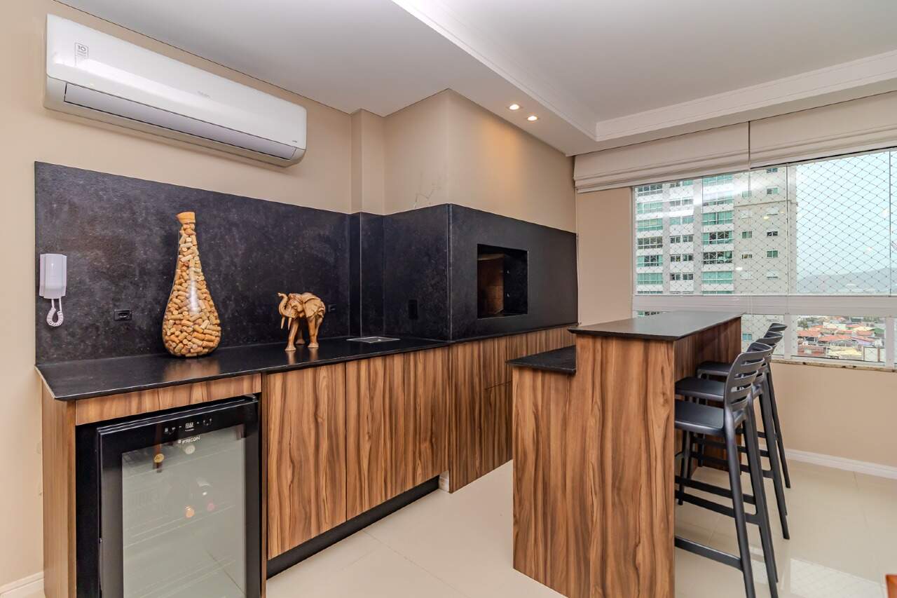 Apartamento de 3 quartos, 110m² no bairro Centro, em Balneário Camboriú | Eu Corretor