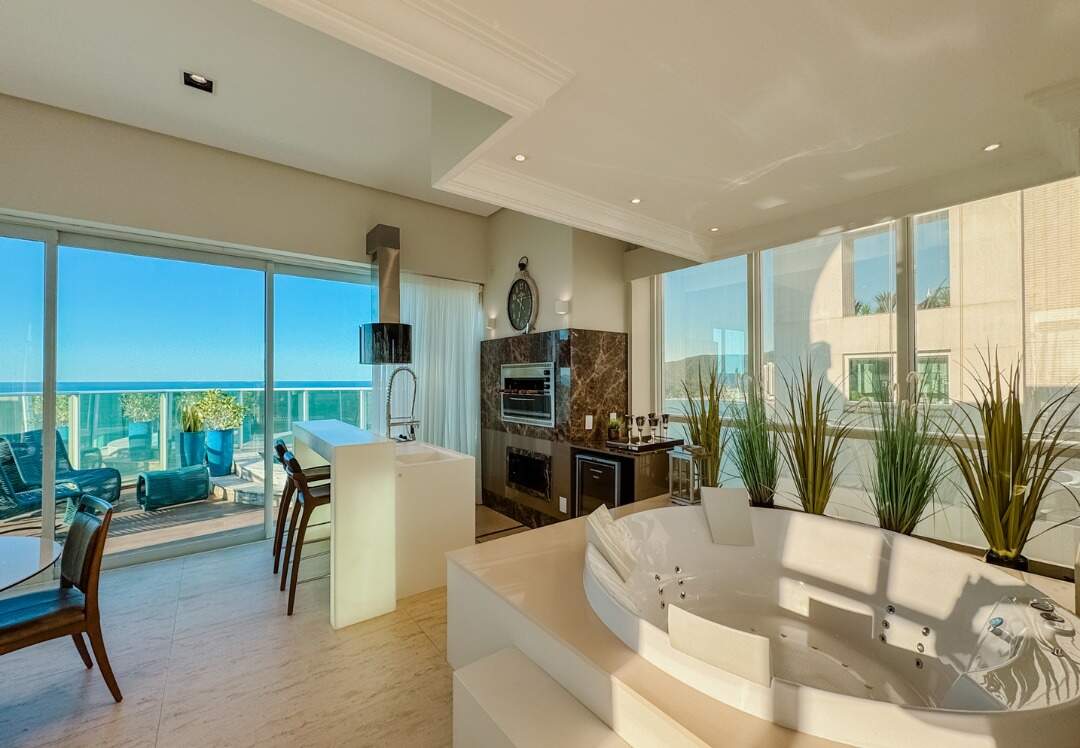Apartamento de 3 quartos, 273m² no bairro Centro, em Balneário Camboriú | Eu Corretor