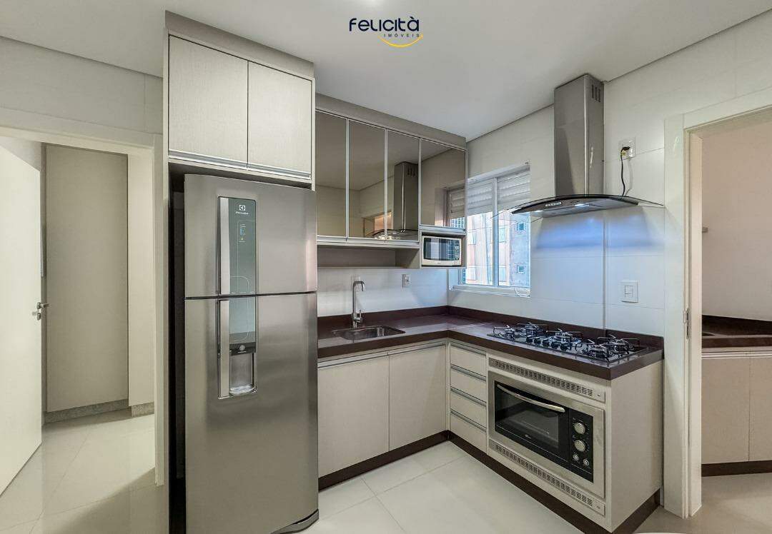 Apartamento de 3 quartos, 132m² no bairro Centro, em Balneário Camboriú | Eu Corretor