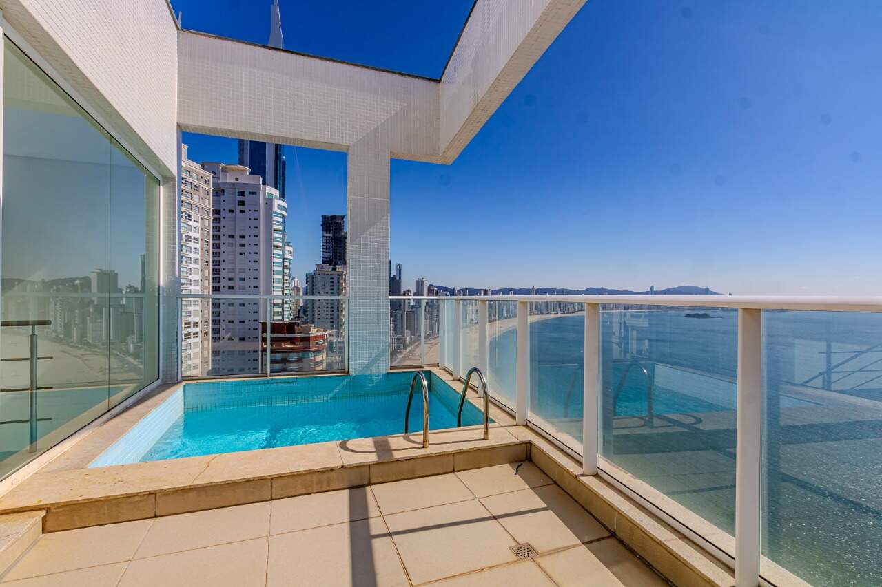 Cobertura de 7 quartos, 410m² no bairro Centro, em Balneário Camboriú | Eu Corretor