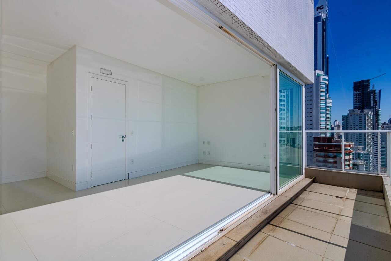 Cobertura de 7 quartos, 410m² no bairro Centro, em Balneário Camboriú | Eu Corretor