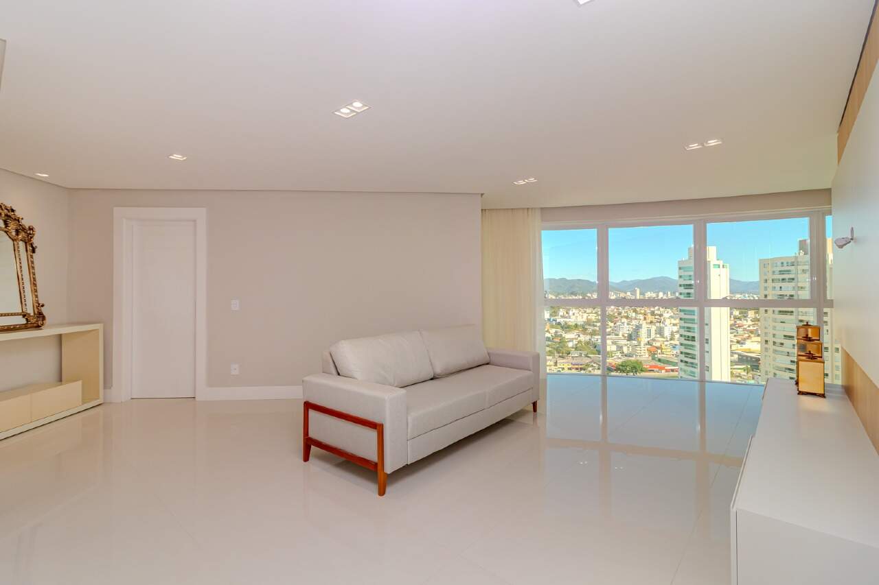 Apartamento de 3 quartos, 139m² no bairro Centro, em Balneário Camboriú | Eu Corretor