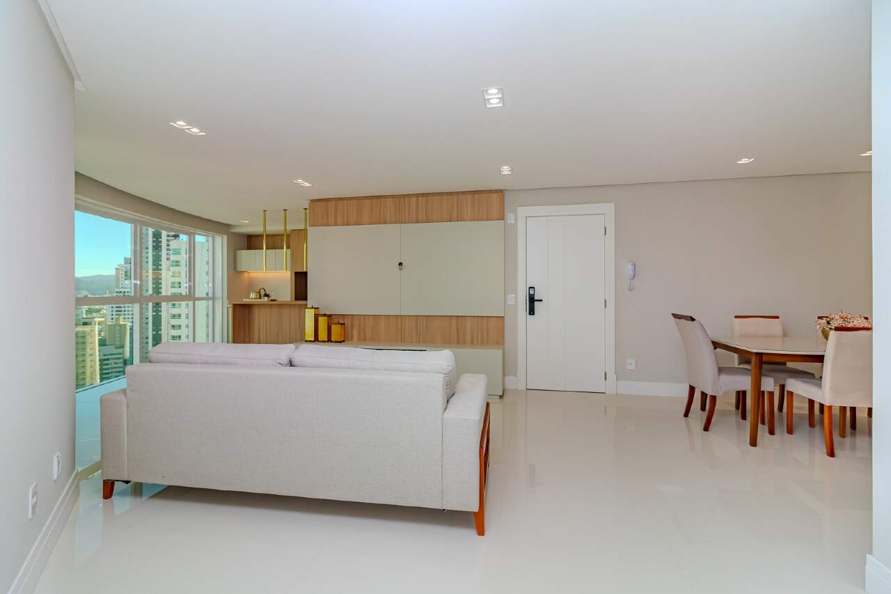 Apartamento de 3 quartos, 139m² no bairro Centro, em Balneário Camboriú | Eu Corretor