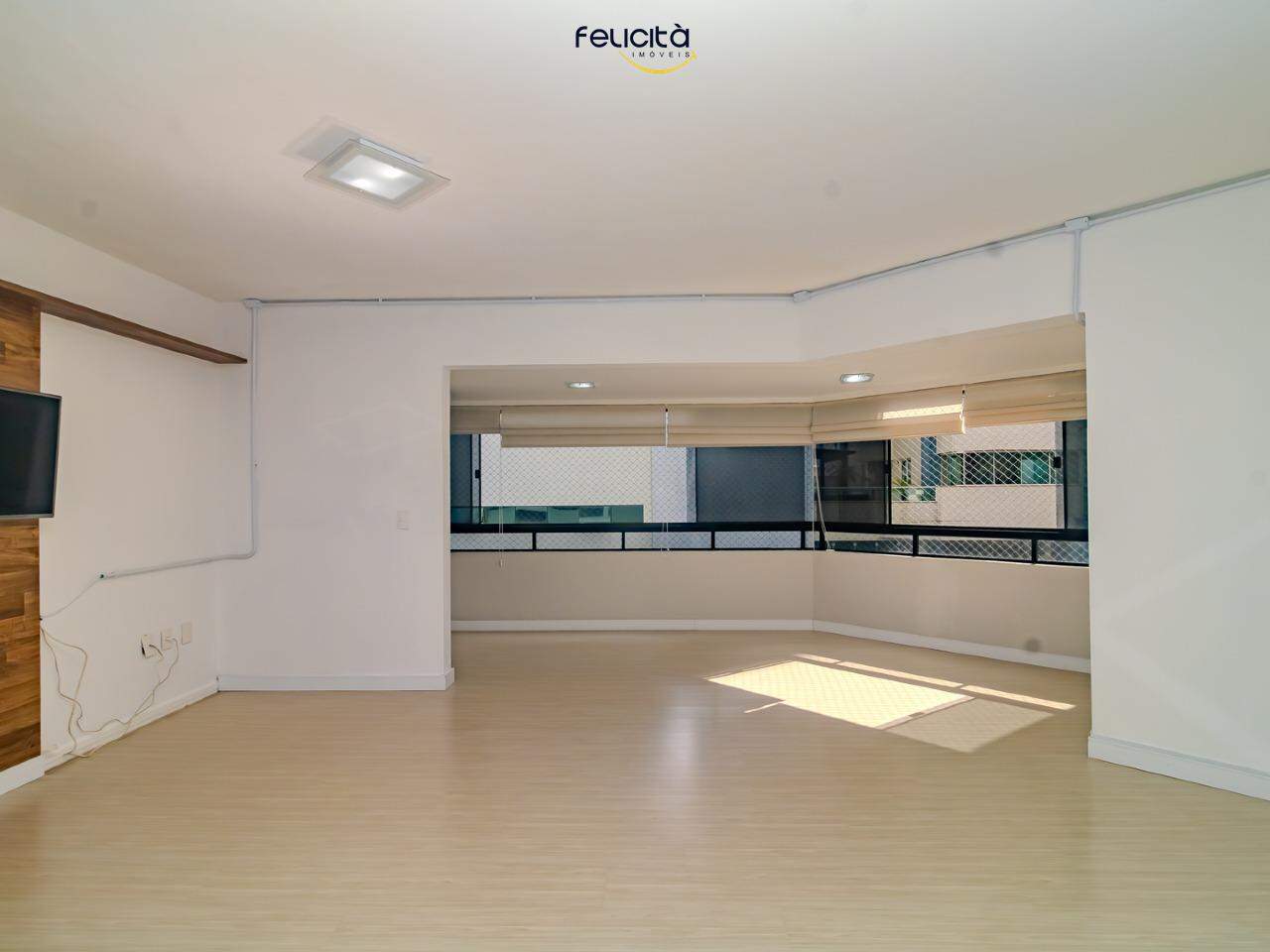 Apartamento de 3 quartos, 110m² no bairro Centro, em Balneário Camboriú | Eu Corretor