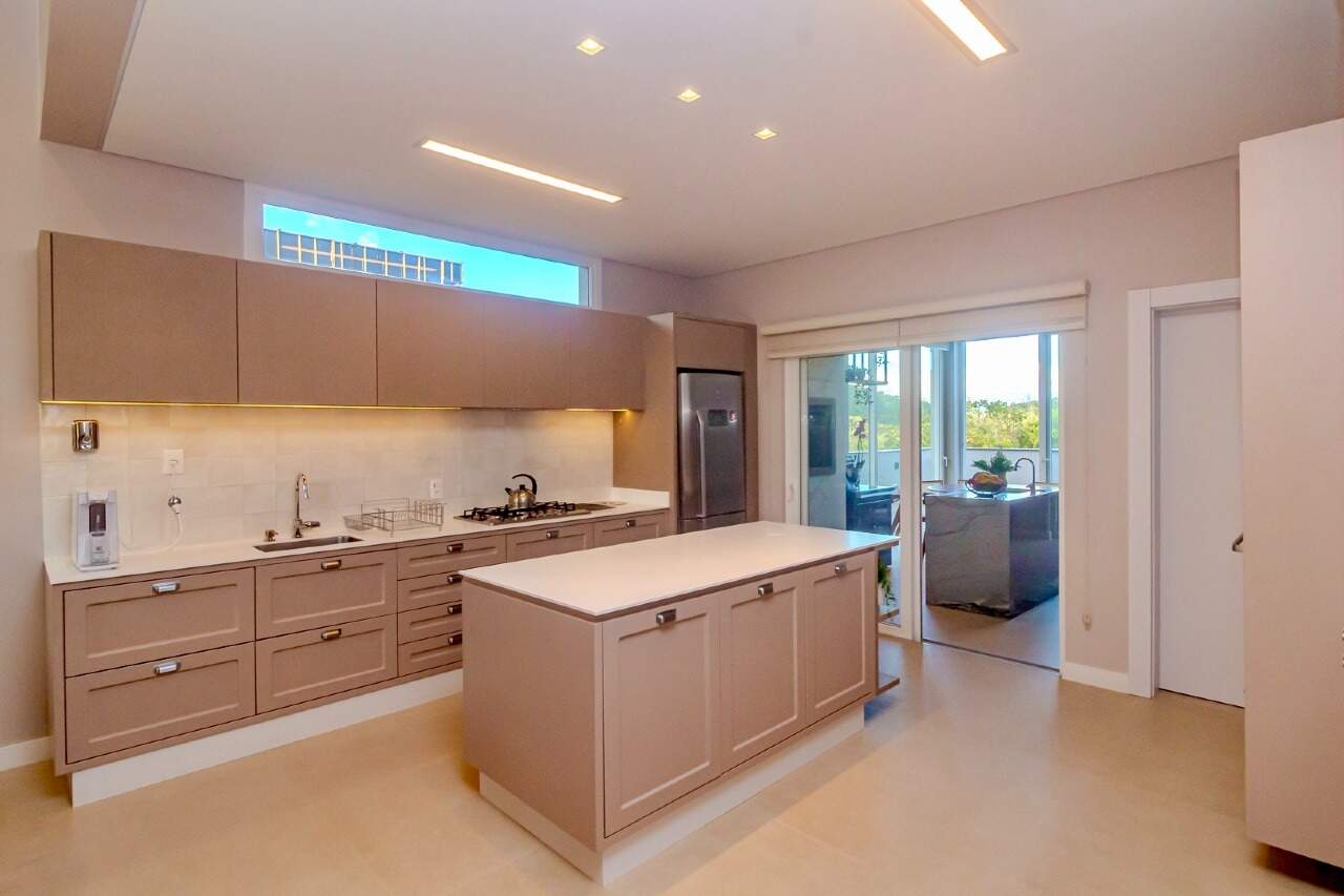Casa de Condomínio de 3 quartos, 168m² no bairro Várzea do Ranchinho, em Camboriú | Eu Corretor