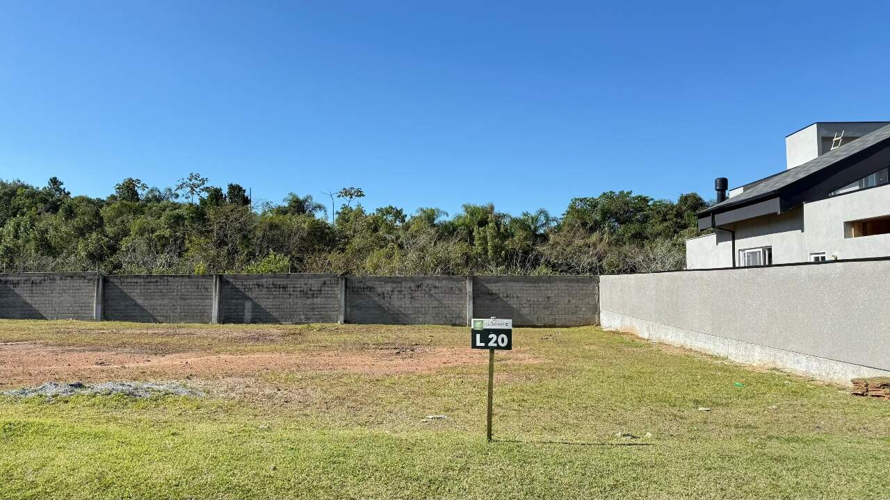 Lote/Terreno de 471m² no bairro Centro, em Camboriú | Eu Corretor