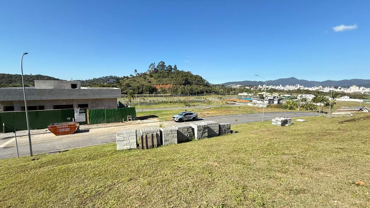 Lote/Terreno de 454m² no bairro Centro, em Camboriú | Eu Corretor