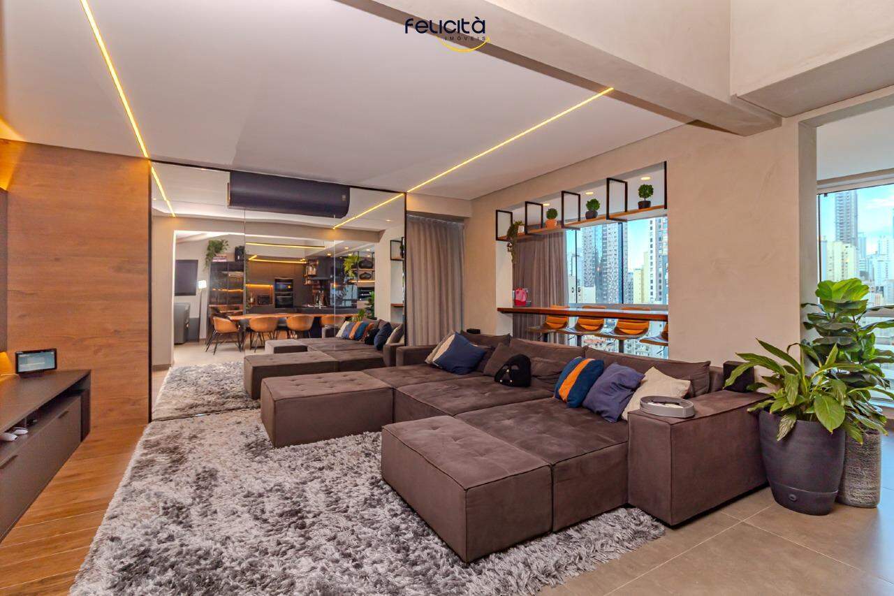 Apartamento de 3 quartos, 210m² no bairro Centro, em Balneário Camboriú | Eu Corretor