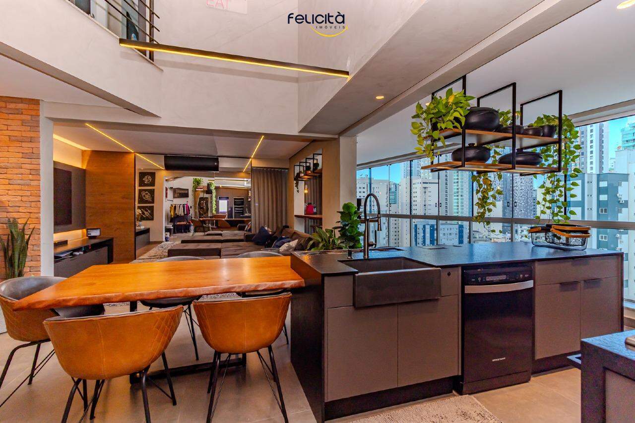 Apartamento de 3 quartos, 210m² no bairro Centro, em Balneário Camboriú | Eu Corretor