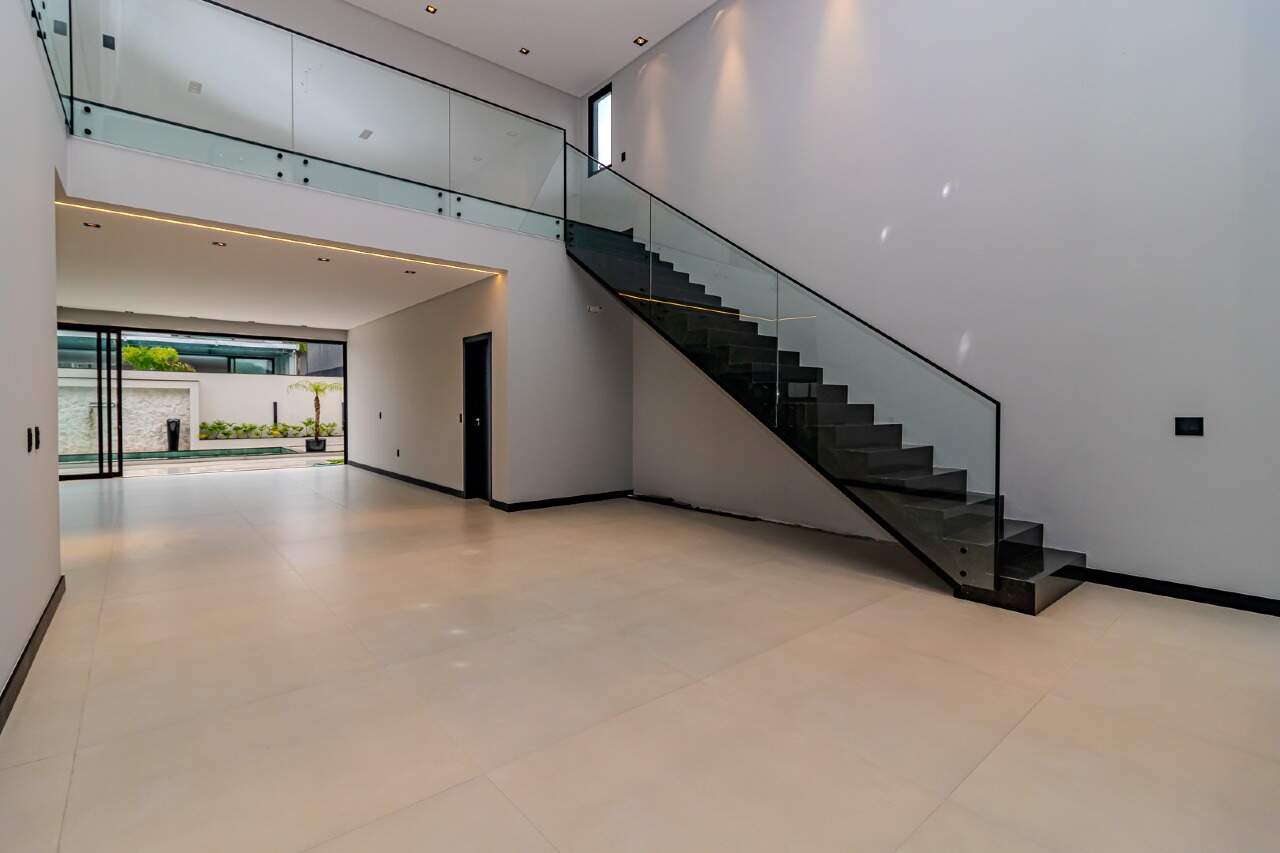 Casa de Condomínio de 5 quartos, 413m² no bairro Santa Regina, em Camboriú | Eu Corretor