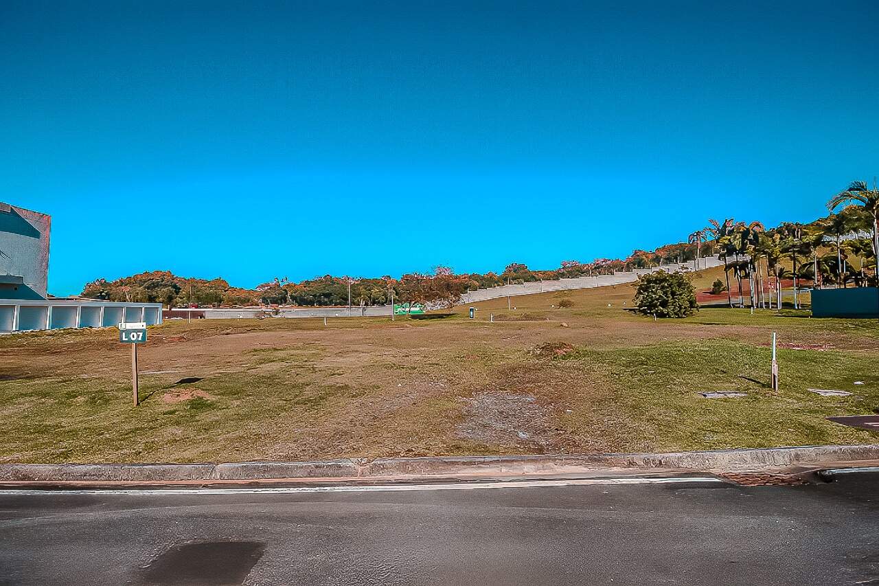 Lote/Terreno de 450m² no bairro Centro, em Camboriú | Eu Corretor