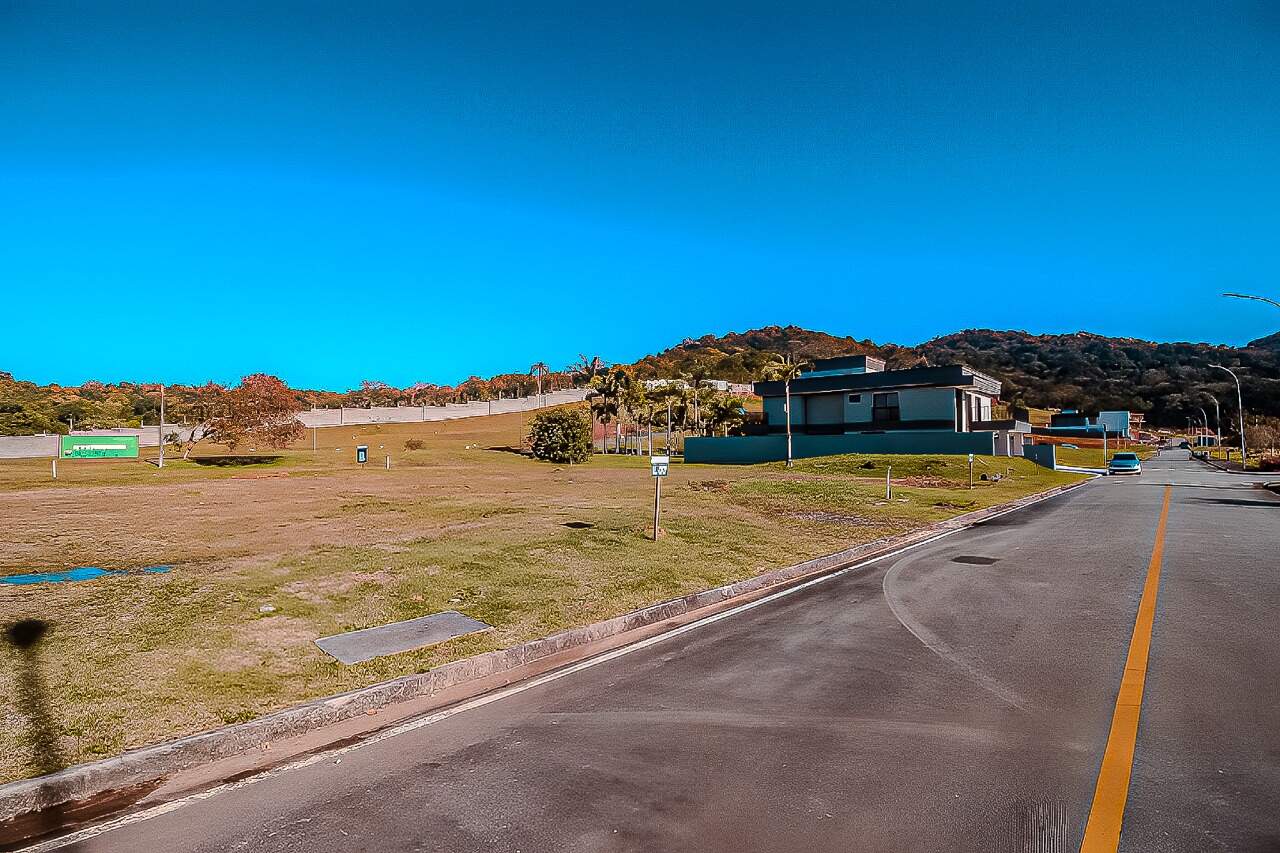 Lote/Terreno de 450m² no bairro Centro, em Camboriú | Eu Corretor