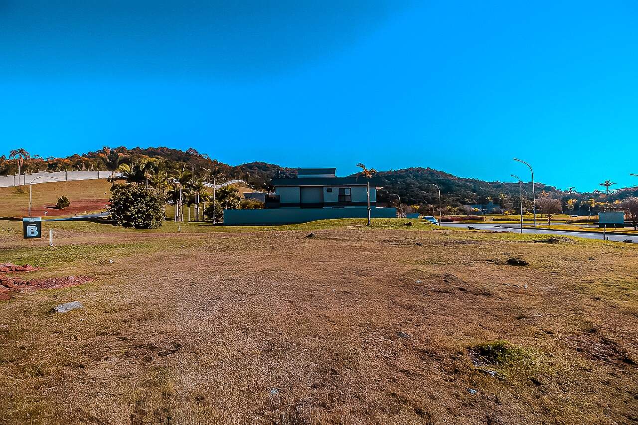 Lote/Terreno de 450m² no bairro Centro, em Camboriú | Eu Corretor