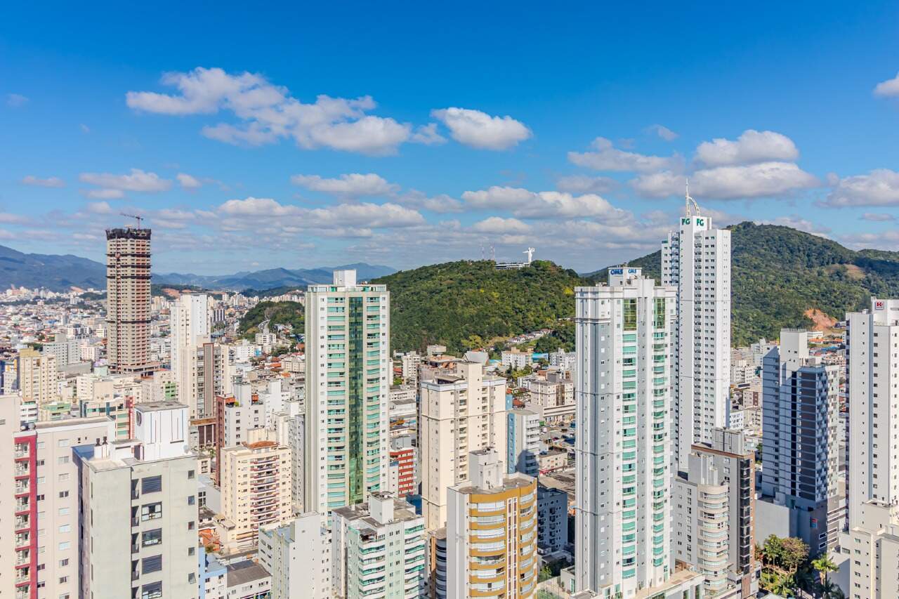 Apartamento de 3 quartos, 153m² no bairro Centro, em Balneário Camboriú | Eu Corretor