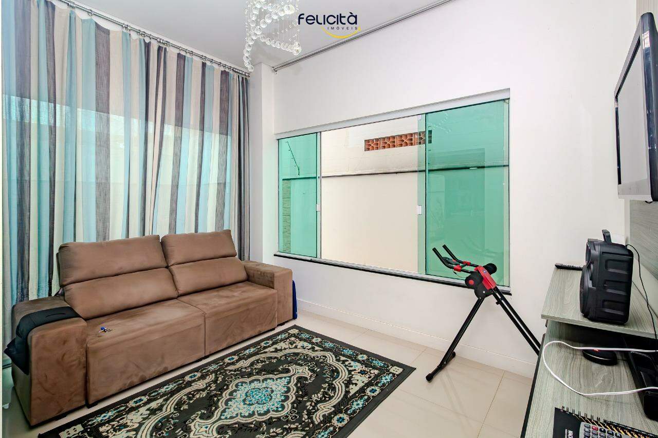 Casa de 4 quartos, 300m² no bairro Centro, em Balneário Camboriú | Eu Corretor