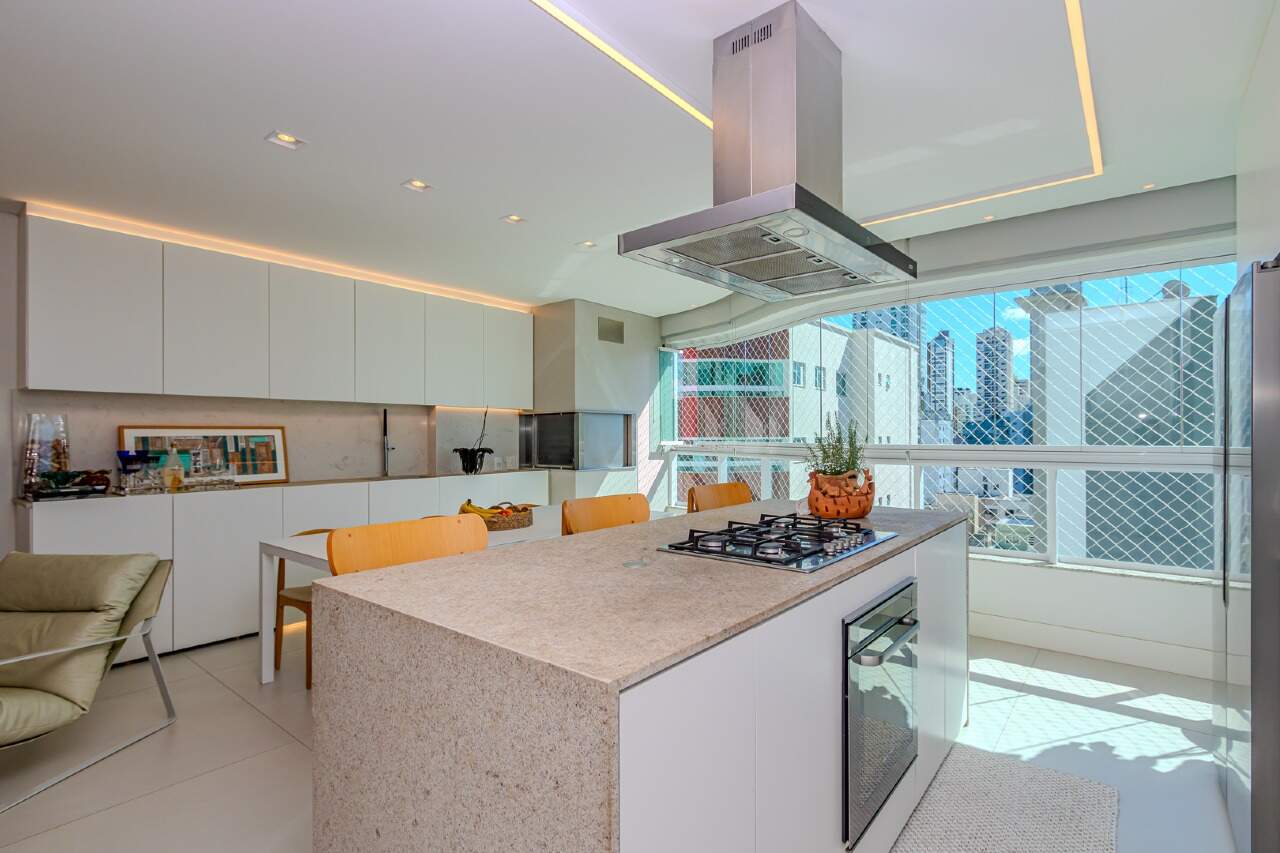 Apartamento de 3 quartos, 123m² no bairro Centro, em Balneário Camboriú | Eu Corretor