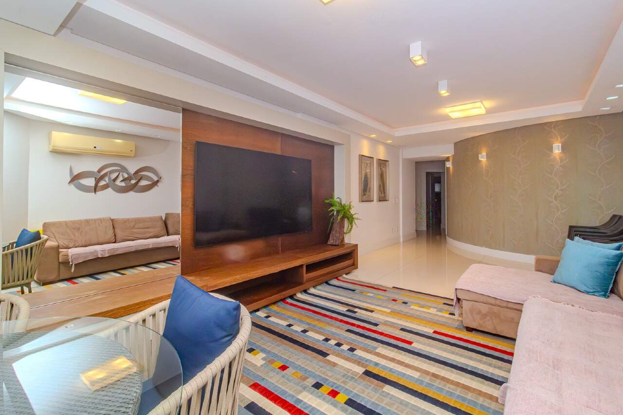 Apartamento de 3 quartos, 230m² no bairro Centro, em Balneário Camboriú | Eu Corretor