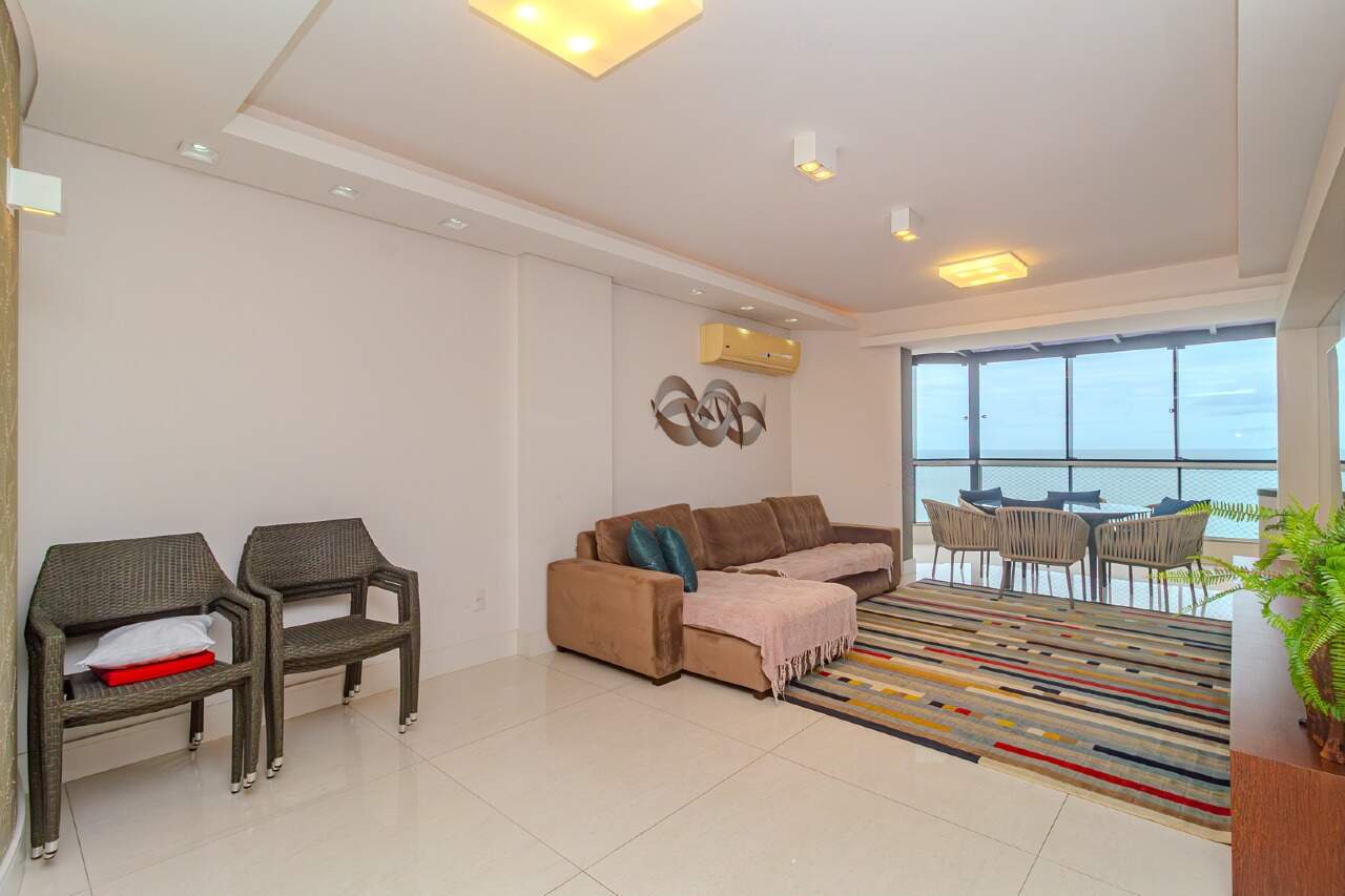 Apartamento de 3 quartos, 230m² no bairro Centro, em Balneário Camboriú | Eu Corretor