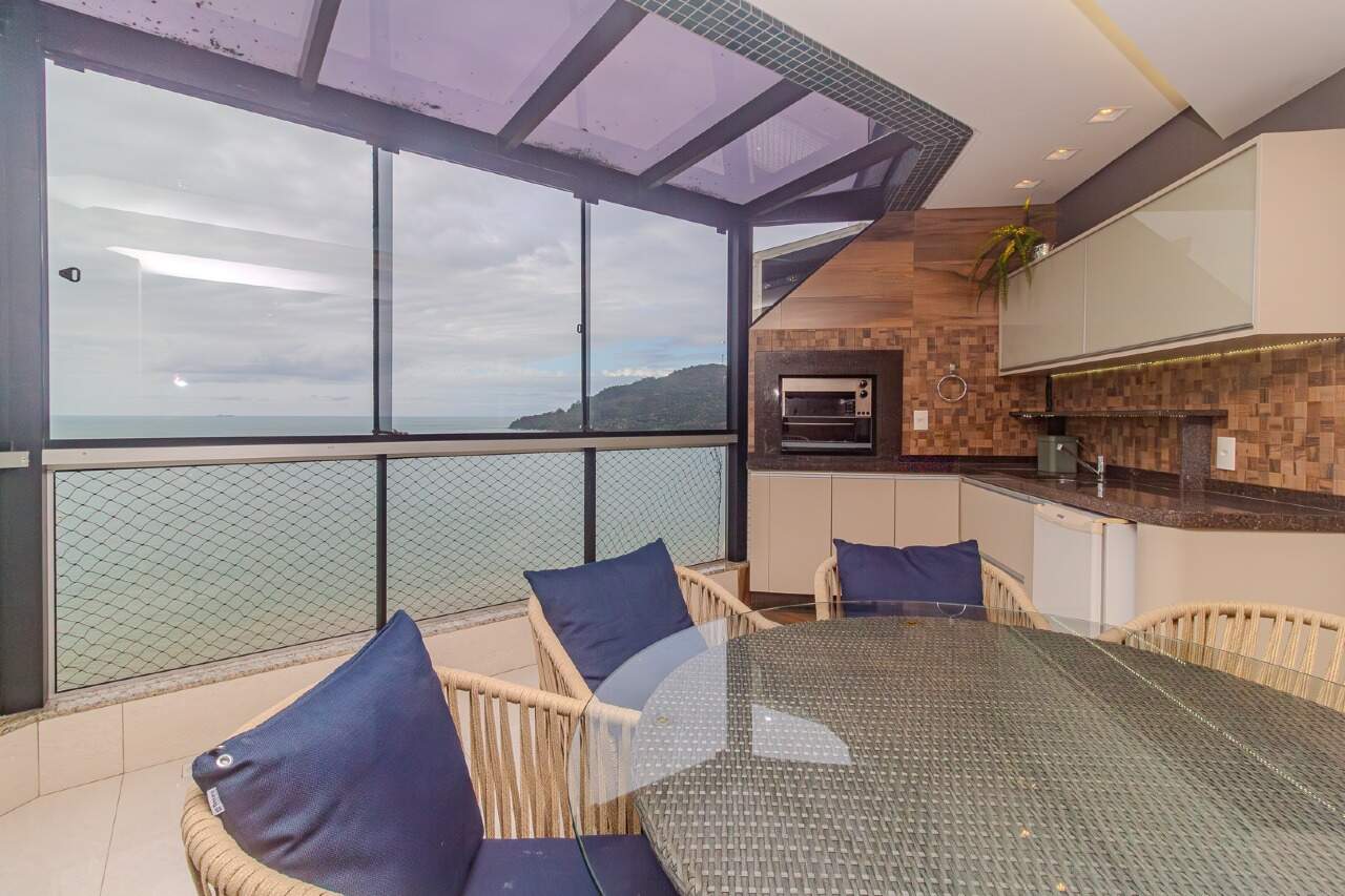 Apartamento de 3 quartos, 230m² no bairro Centro, em Balneário Camboriú | Eu Corretor