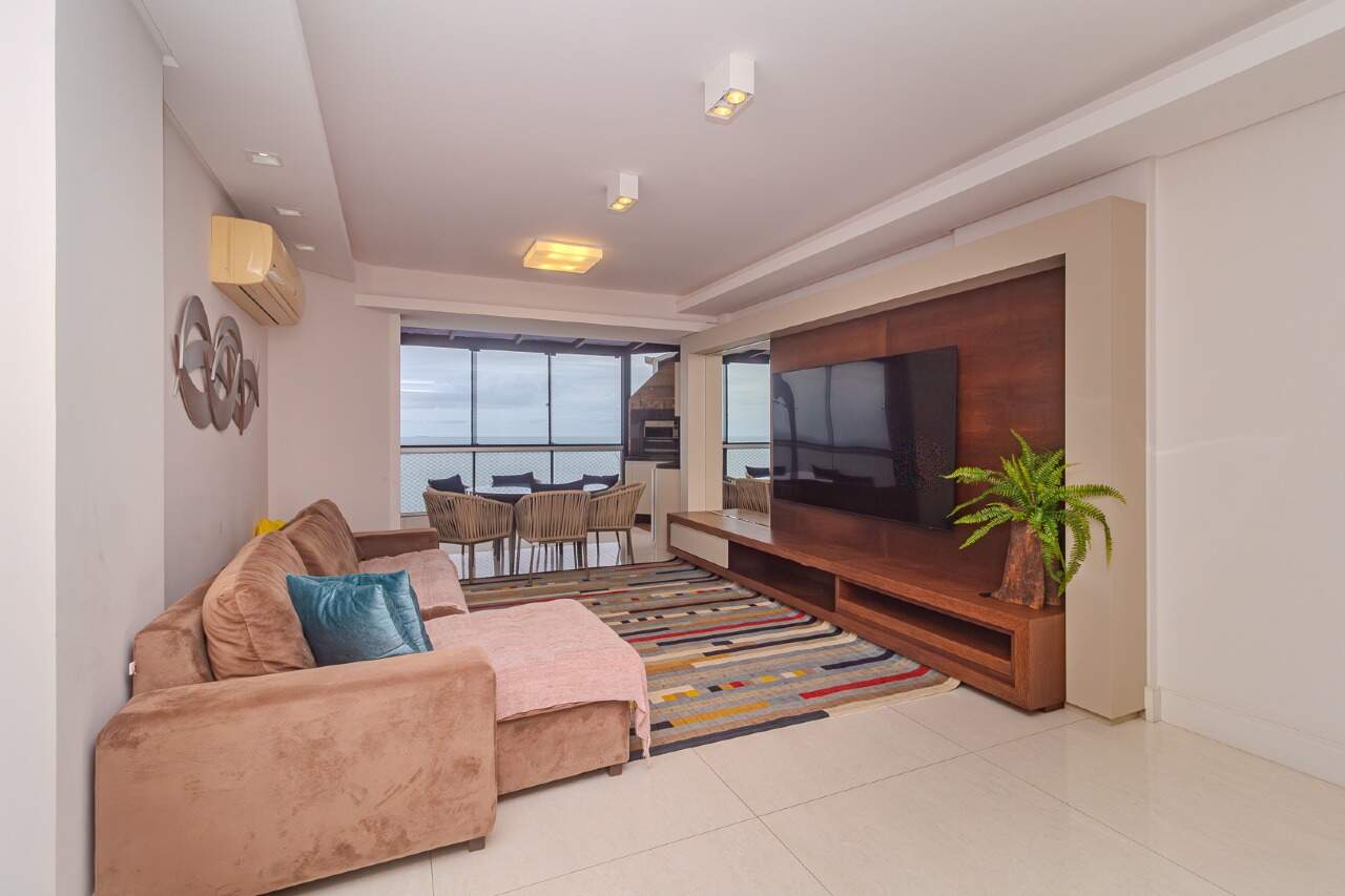 Apartamento de 3 quartos, 230m² no bairro Centro, em Balneário Camboriú | Eu Corretor
