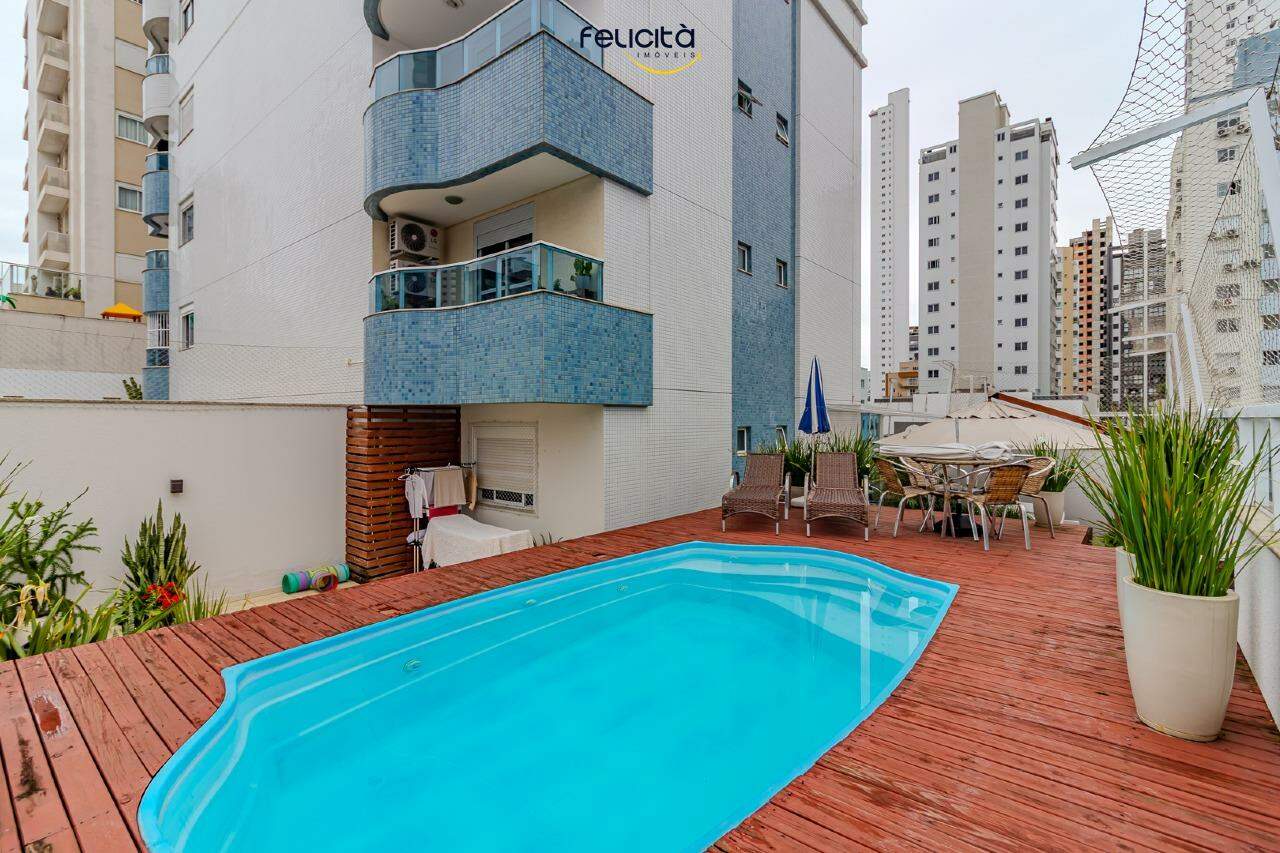 Apartamento de 2 quartos, 197m² no bairro Centro, em Balneário Camboriú | Eu Corretor