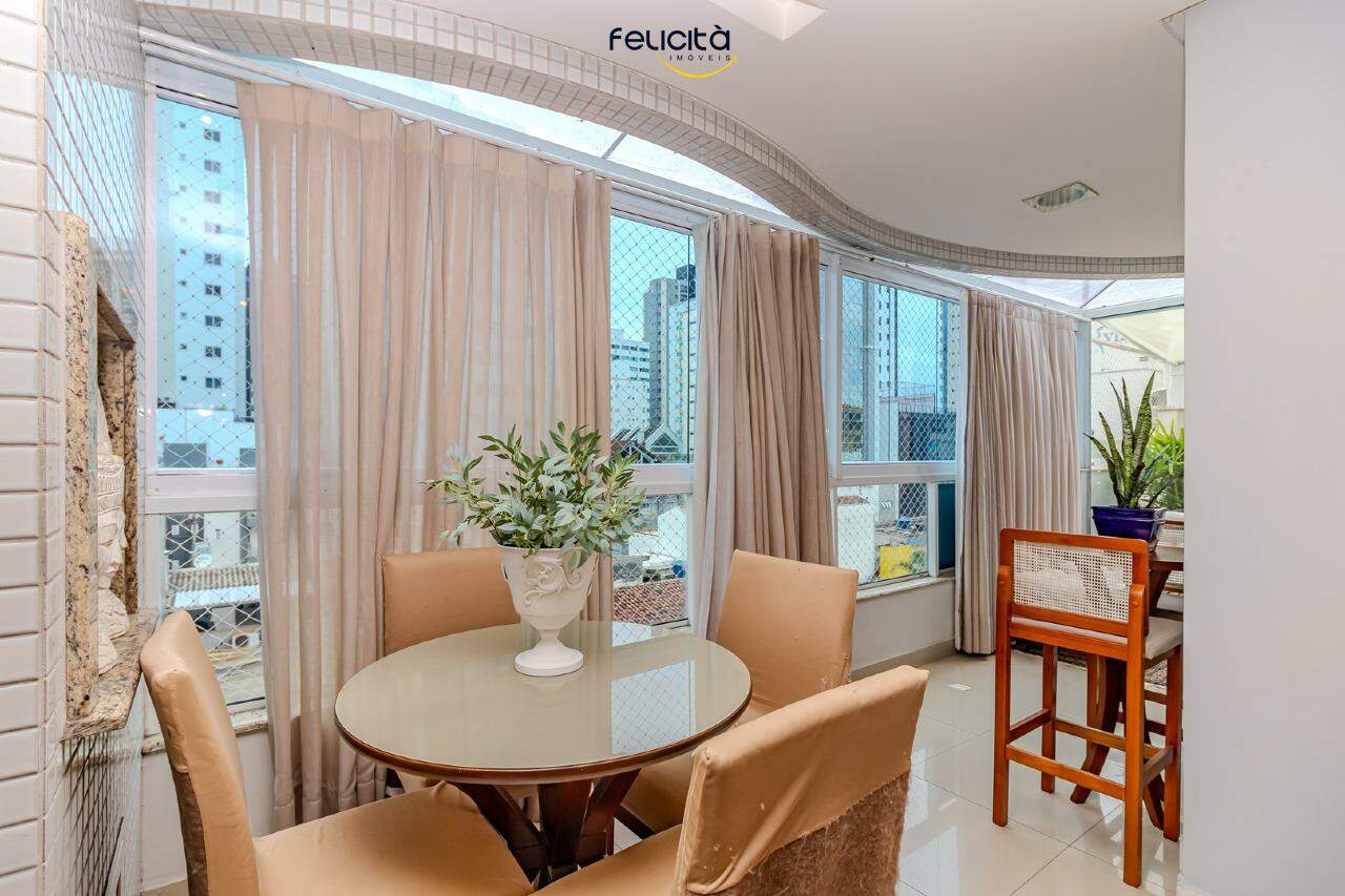 Apartamento de 2 quartos, 197m² no bairro Centro, em Balneário Camboriú | Eu Corretor