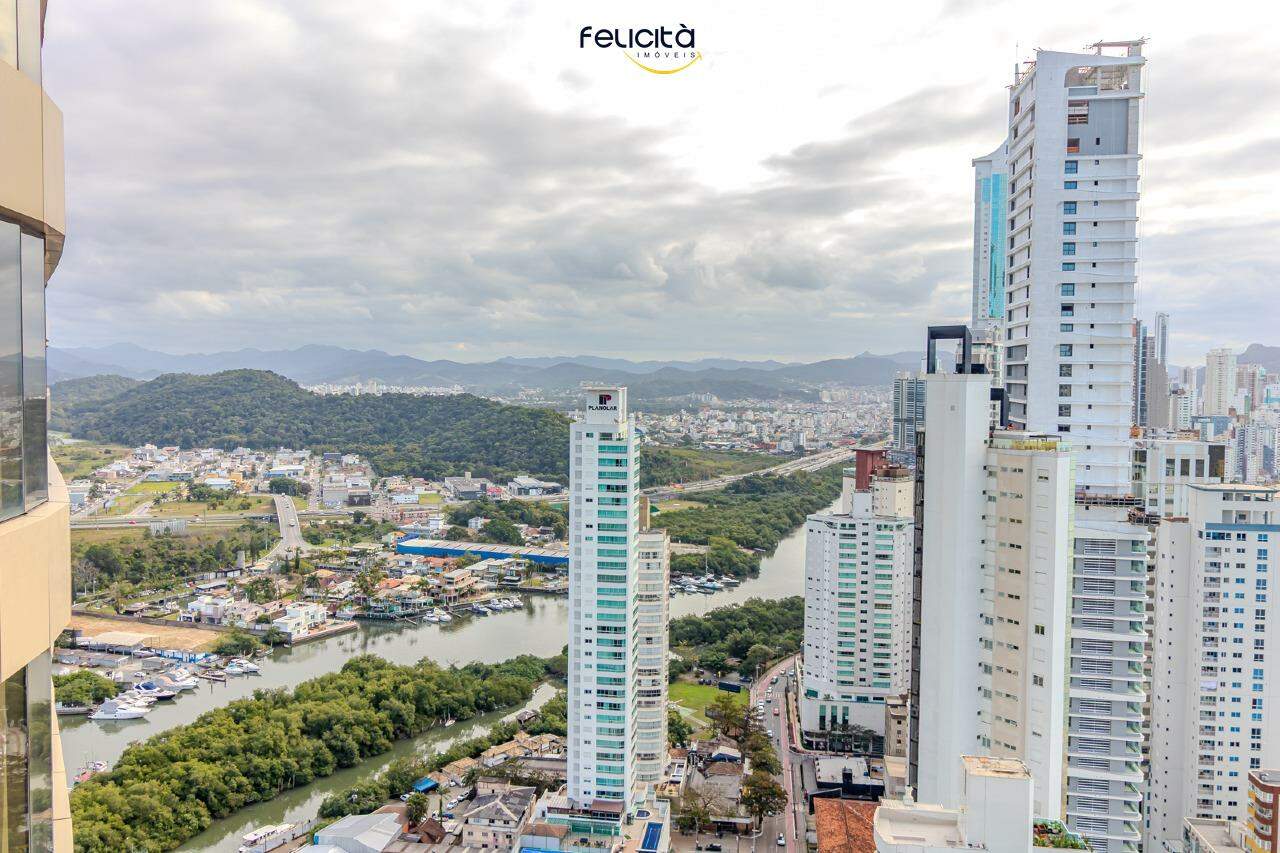 Apartamento de 4 quartos, 265m² no bairro Barra Sul, em Balneário Camboriú | Eu Corretor