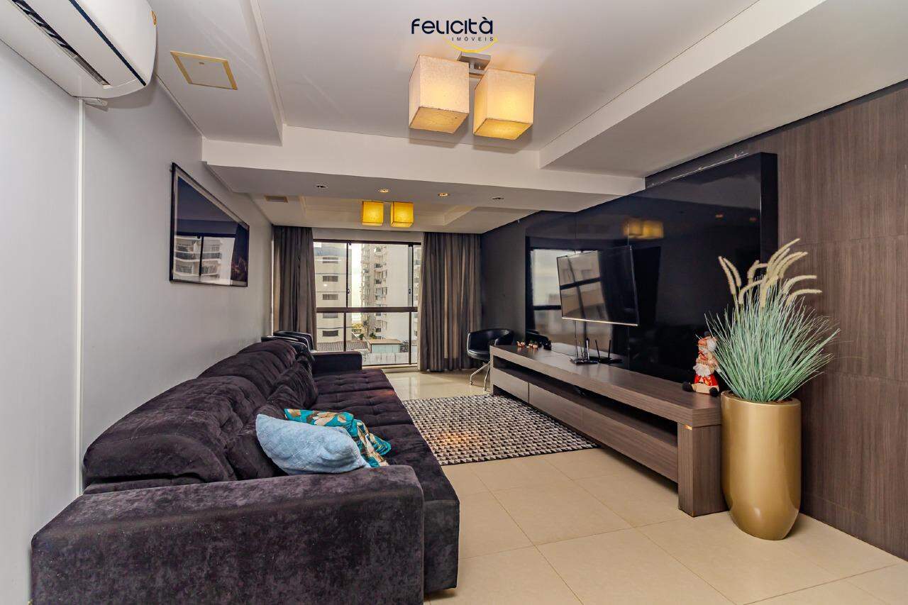 Apartamento de 3 quartos, 180m² no bairro Centro, em Balneário Camboriú | Eu Corretor