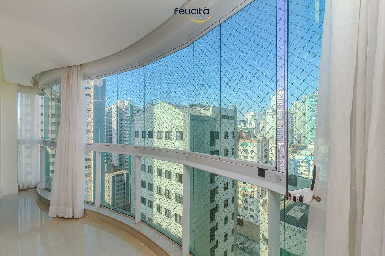 Apartamento de 3 quartos, 138m² no bairro Centro, em Balneário Camboriú | Eu Corretor