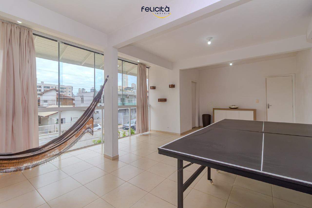 Apartamento de 3 quartos, 300m² no bairro Centro, em Balneário Camboriú | Eu Corretor
