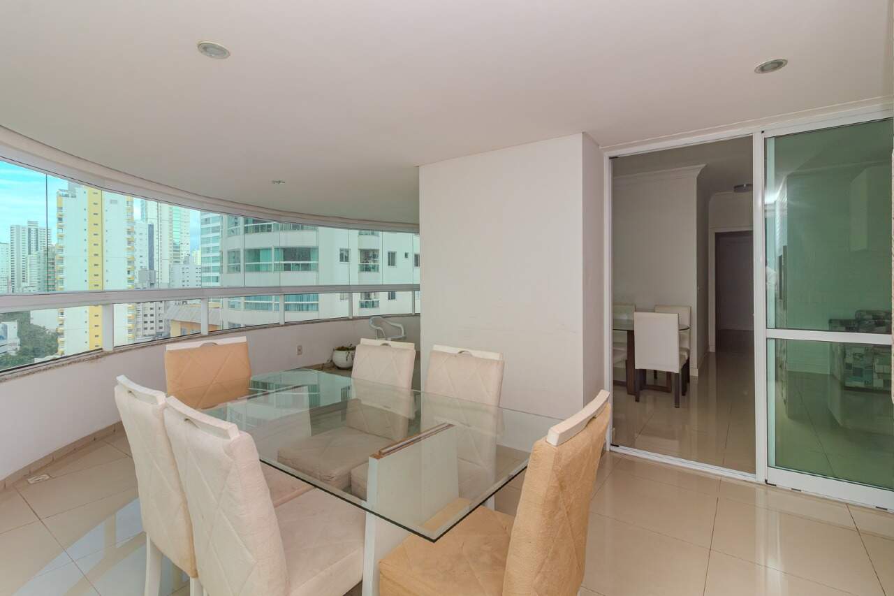 Apartamento de 3 quartos, 160m² no bairro Pioneiros, em Balneário Camboriú | Eu Corretor