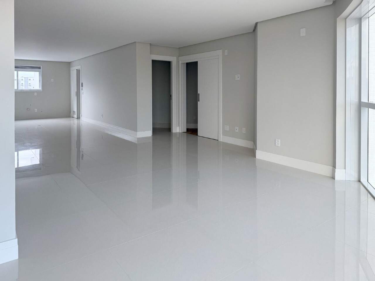 Apartamento de 3 quartos, 138m² no bairro Centro, em Balneário Camboriú | Eu Corretor