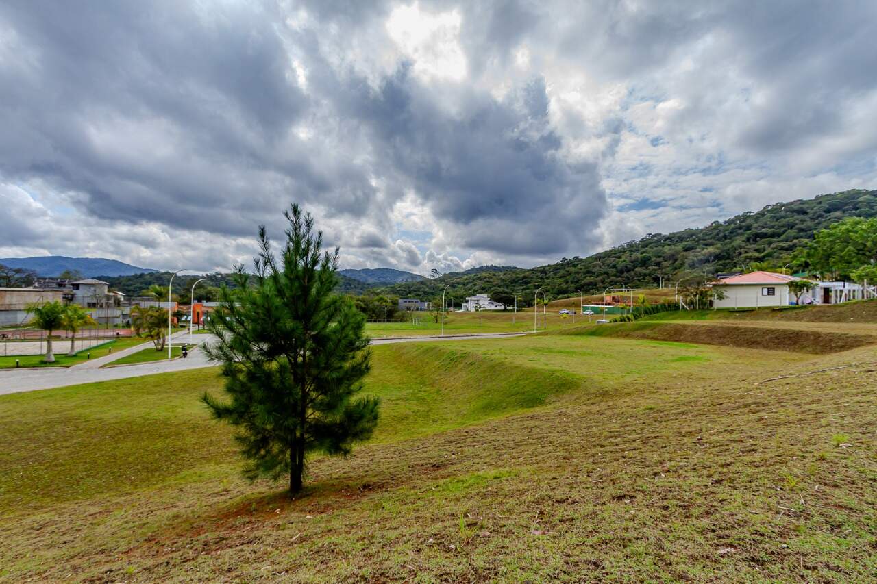 Lote/Terreno de 939m² no bairro Rio do Meio, em Camboriú | Eu Corretor